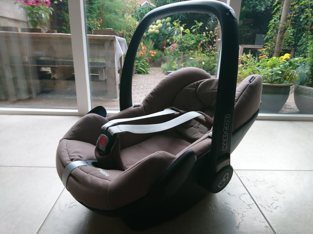 MaxiCosi Pebble - bruin