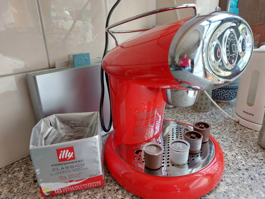 Koffiezetapparaat illy met 3 hervulbare cups