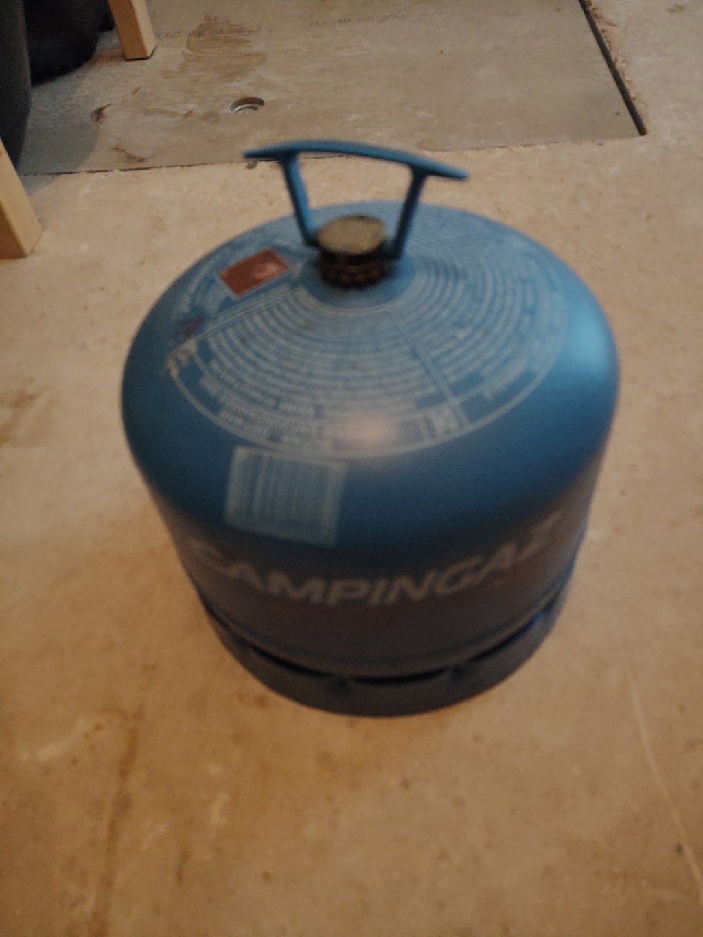 CapmingGaz fles 904 met beetje gas