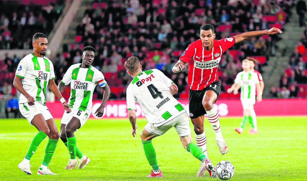 EINDHOVEN, 28-08-2021, Philips Stadion, Stadium of PSV Eindhoven. Dutch Eredivisie football season 2021-2022. PSV - Groningen. PSV player Cody Gakpo (R) during the game PSV - Groningen.