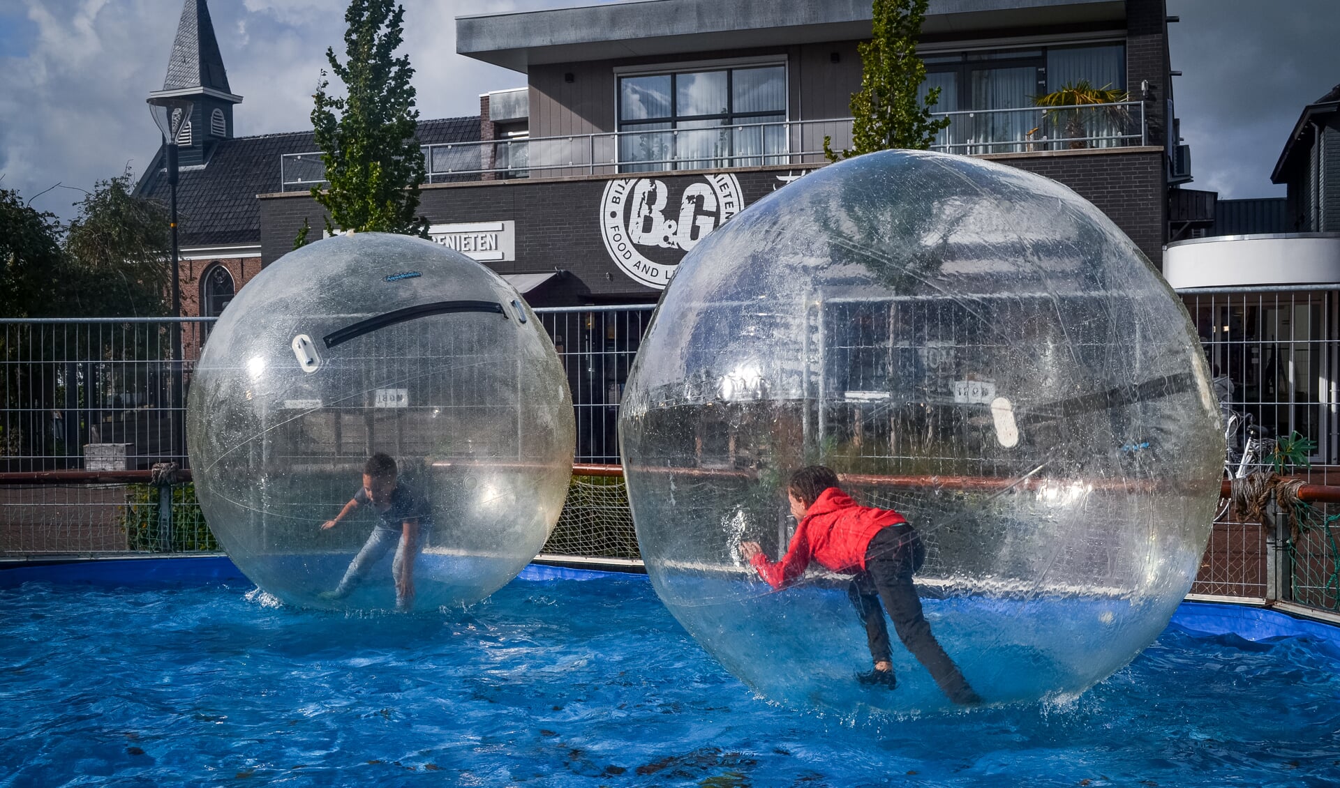 Kermis Surhuisterveen Ongenode Gast