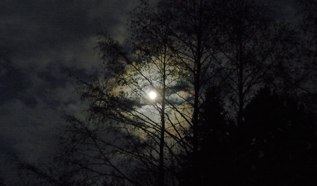 De volle maan prikkelt al sinds alle tijden de fantasie van mensen.