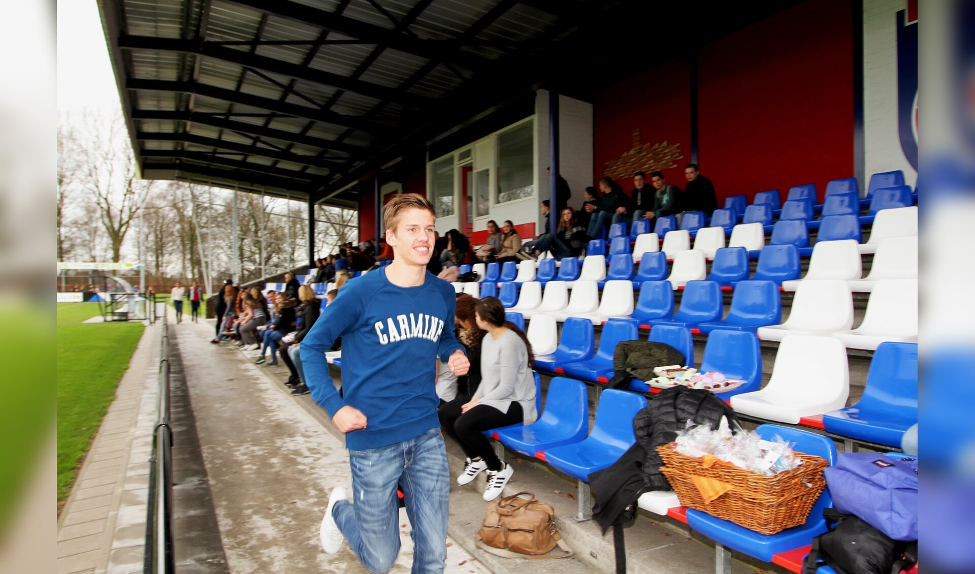 Klaas Manders is heel tevreden over de tussenstand van 900 euro. Foto Henk Lammen.