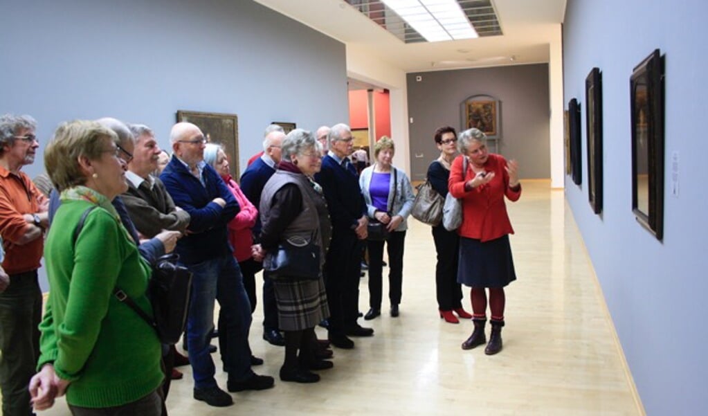 Seniorenvereniging AVOS bezocht onlangs Museum Kurhaus in Kleef.