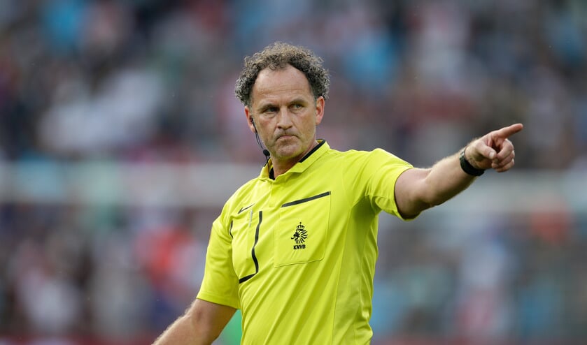 Arbiter Reinold Wiedemeijer komt op maandag 28 november naar Horst.