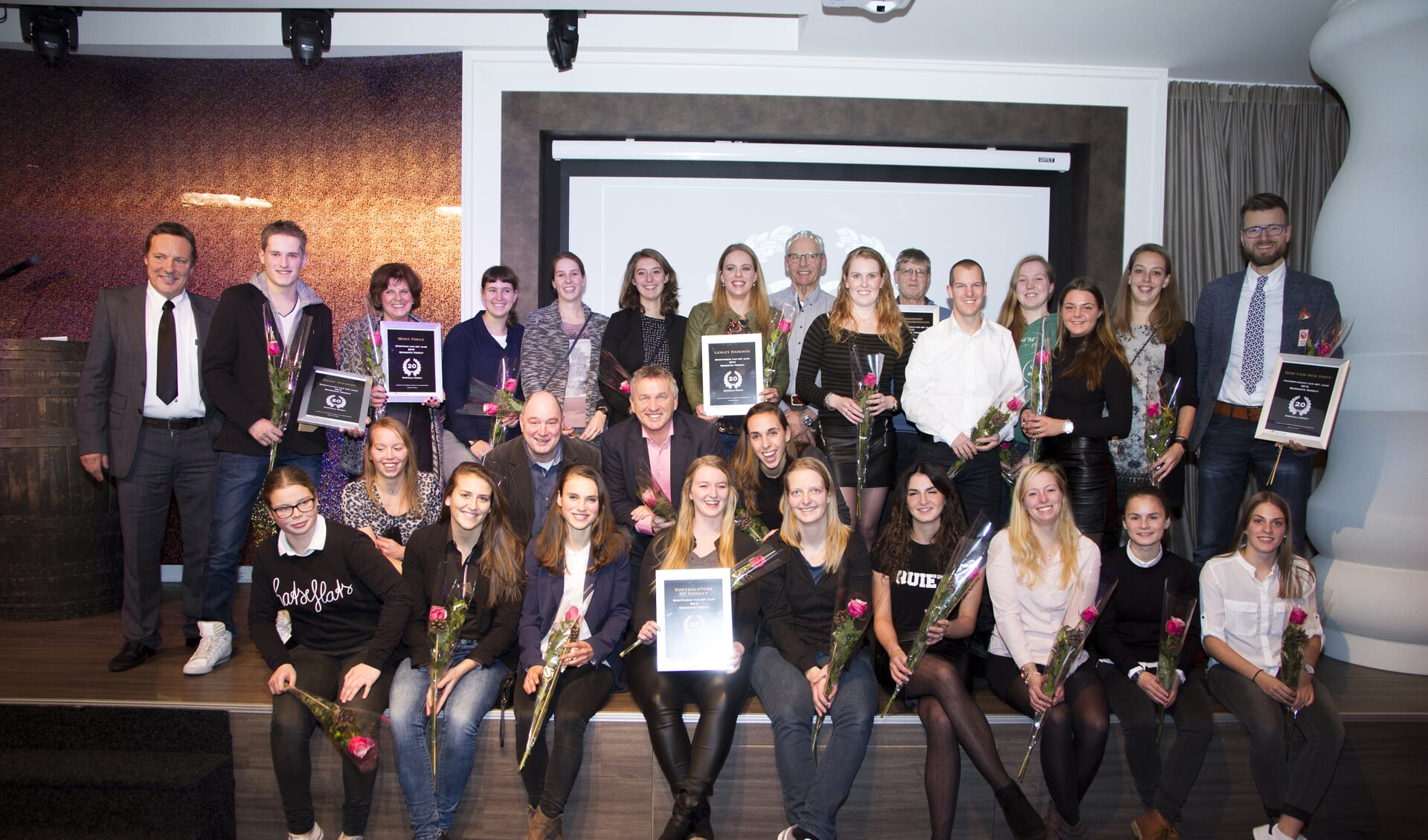 De winnaars van het sportgala samen op de foto. Foto: Rikus ten Brücke. 