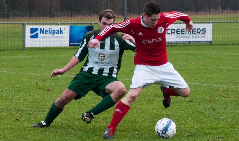 Oostrum won zondagmiddag tot vreugde van Ysselsteyn met 2-0 van DESO. Foto: Lotte Kamphuis.