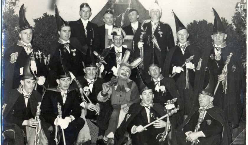 Vastelaovend staat centraal in de komende twee uitzendingen van het historische programma Venray van toen. Foto"archief Piëlhaas.