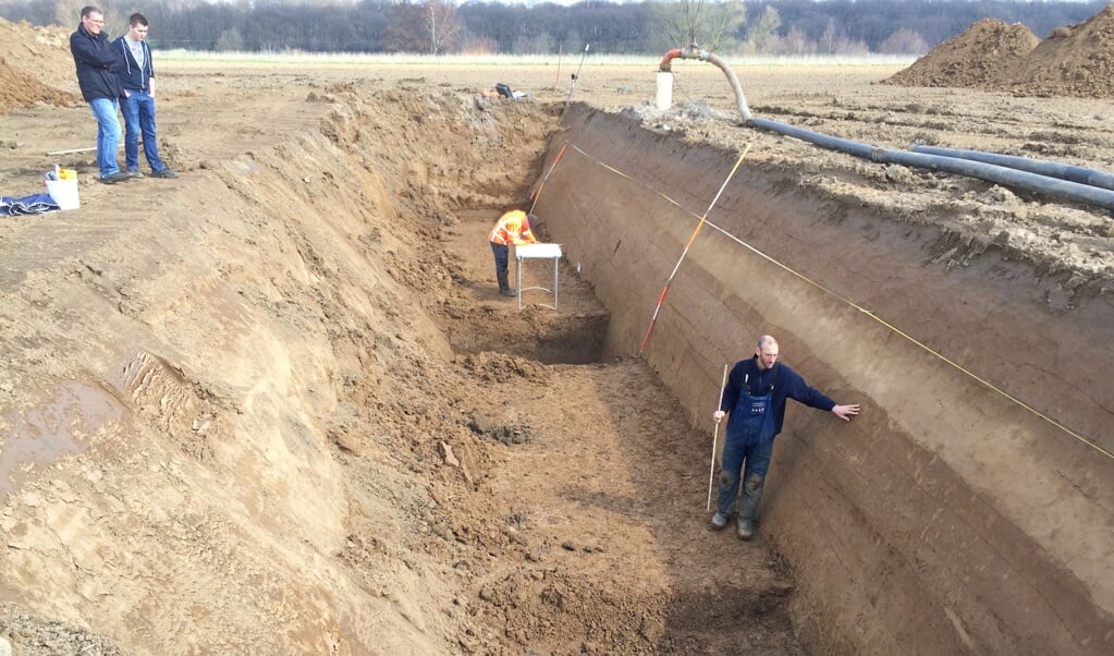 Tijdens het proefsleuvenonderzoek zijn verschillende bodemlagen afgegraven.