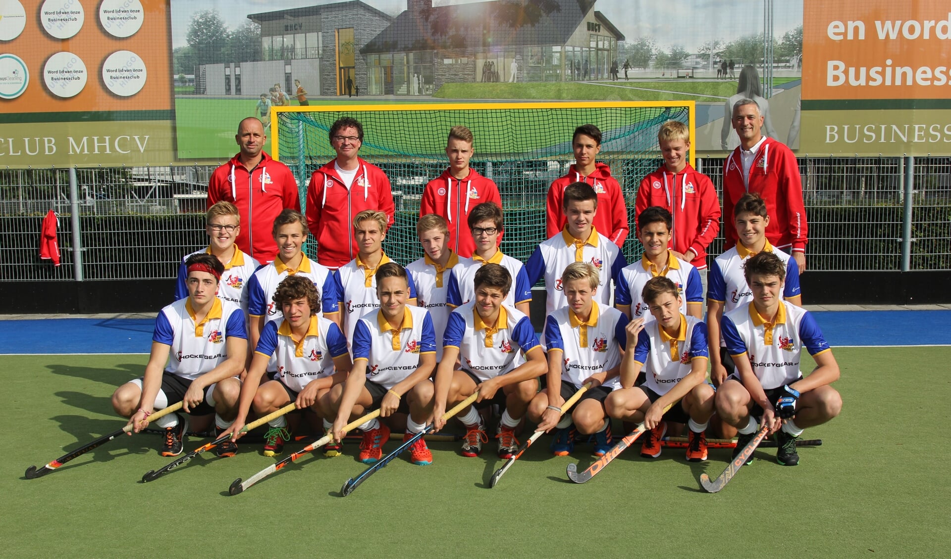 Het hockeyteam Top Limburg B neemt in Amstelveen deel aan het EK Youth. Foto: Simone Swinkels.