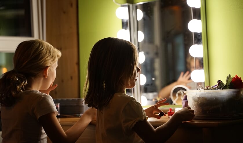Kindcentrum de Groene wereld bevat allerlei leuke themaruimtes, waaronder een theaterruimte.