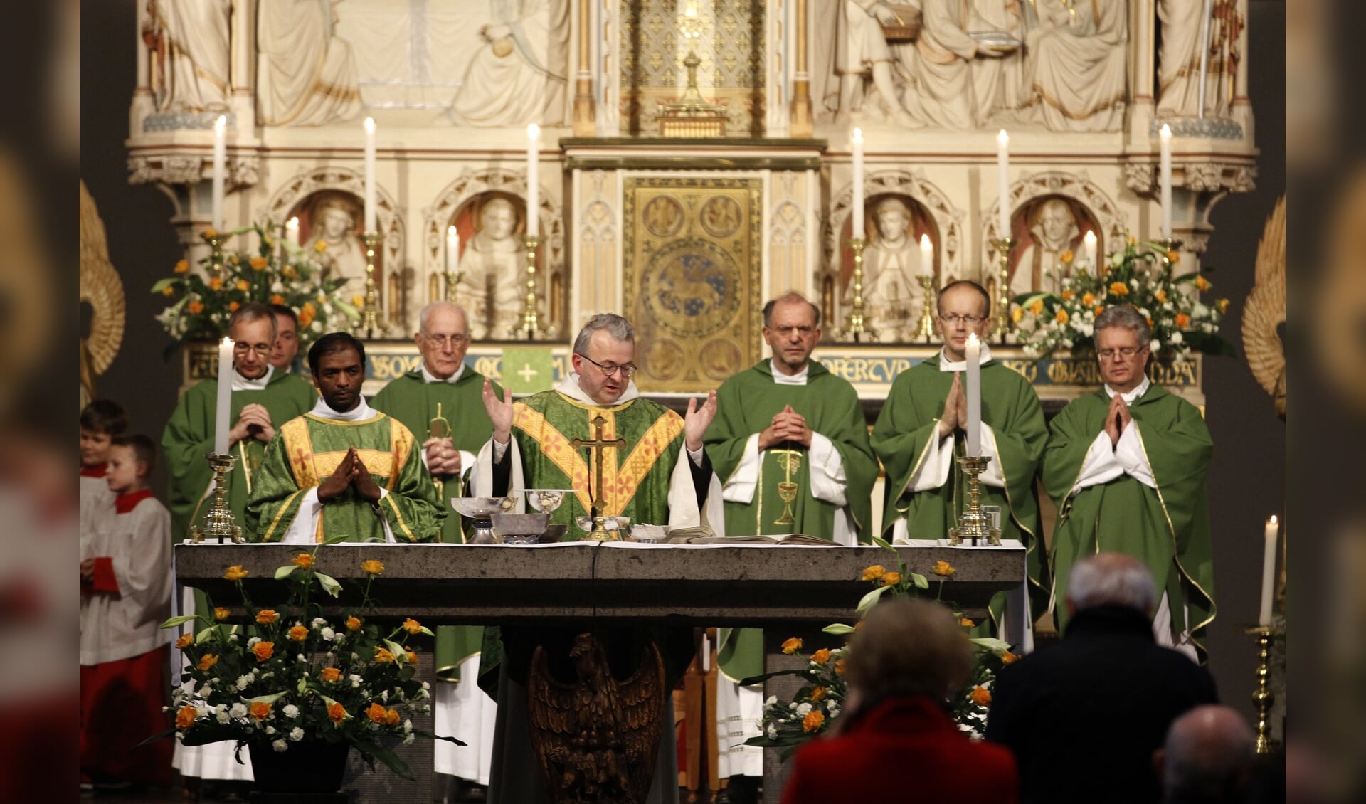 Harrie Smeets wordt op 8 december gewijd tot bisschop. Afgelopen zondag nam hij afscheid van Venray. Foto: Rikus ten Brucke