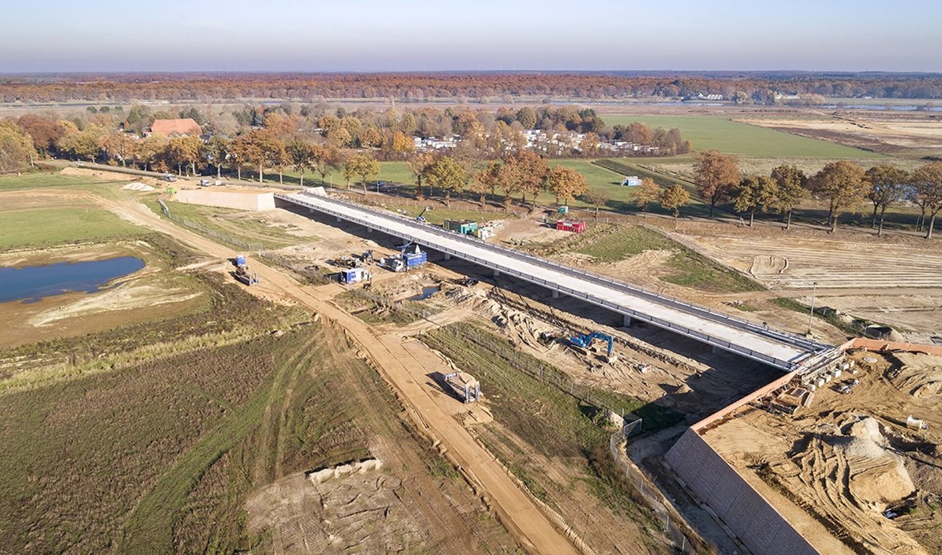 De nieuwe brug wordt naar verwachting in april 2019 geopend. Foto; projectbureau Ooijen-Wanssum. 