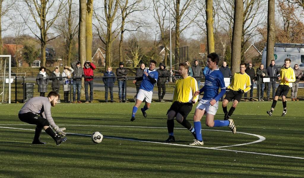 SV United speelde zondag met 2-2 gelijk tegen RKDSO. Foto: Rikus ten Brücke.