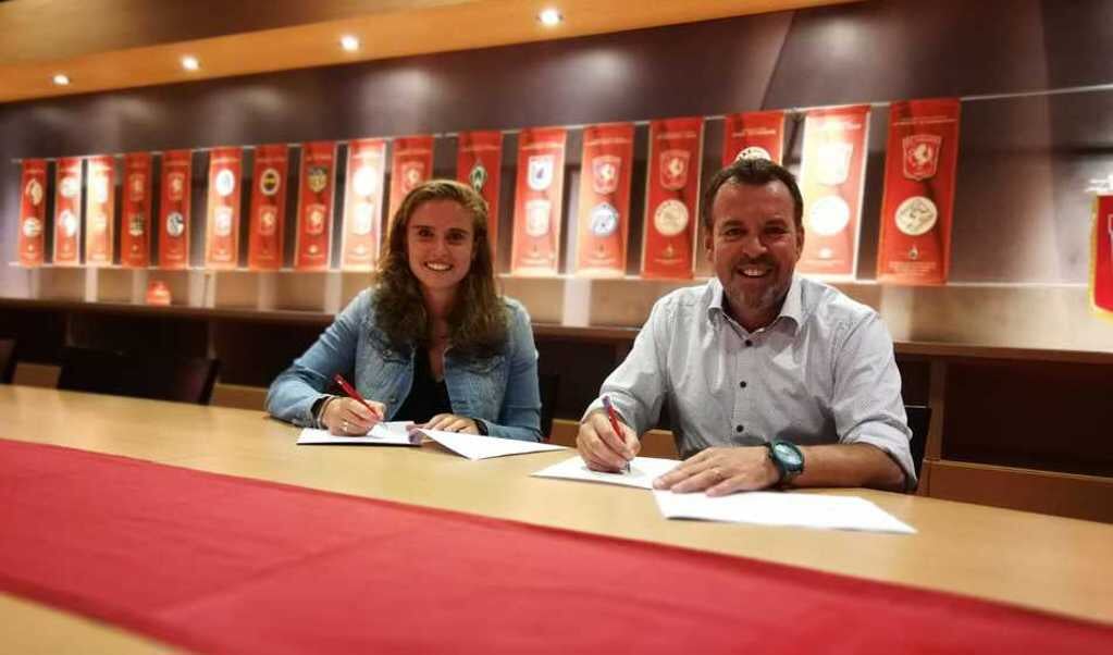 Myrthe Moorrees heeft haar contract met FC Twente verlengd. Foto: website FC Twente. 
