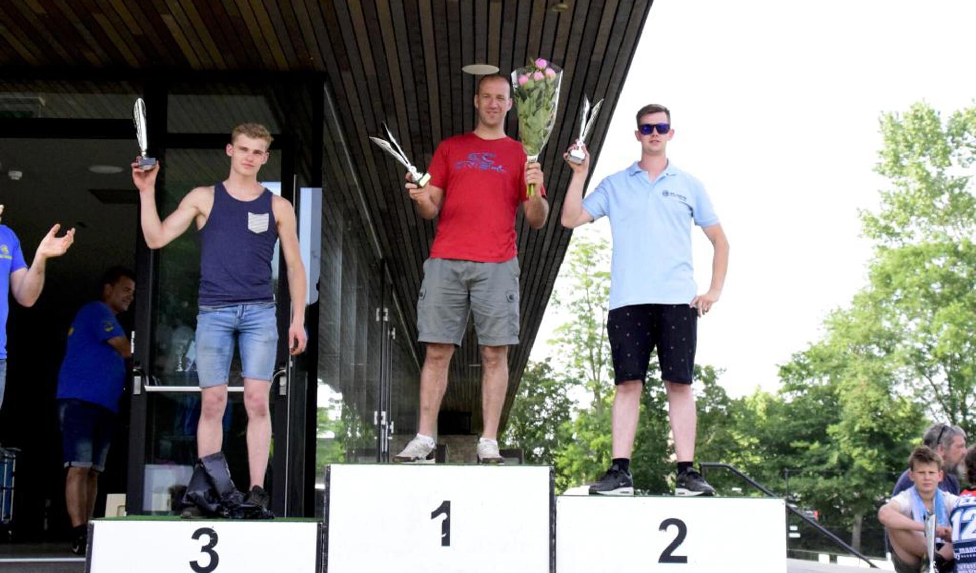 Podium van de vrije klasse. Links: Tino Broere, midden: Jarno Verhorevoort (Helmond) en rechts Jules Deenen. Foto: Maycel de Bruijn.