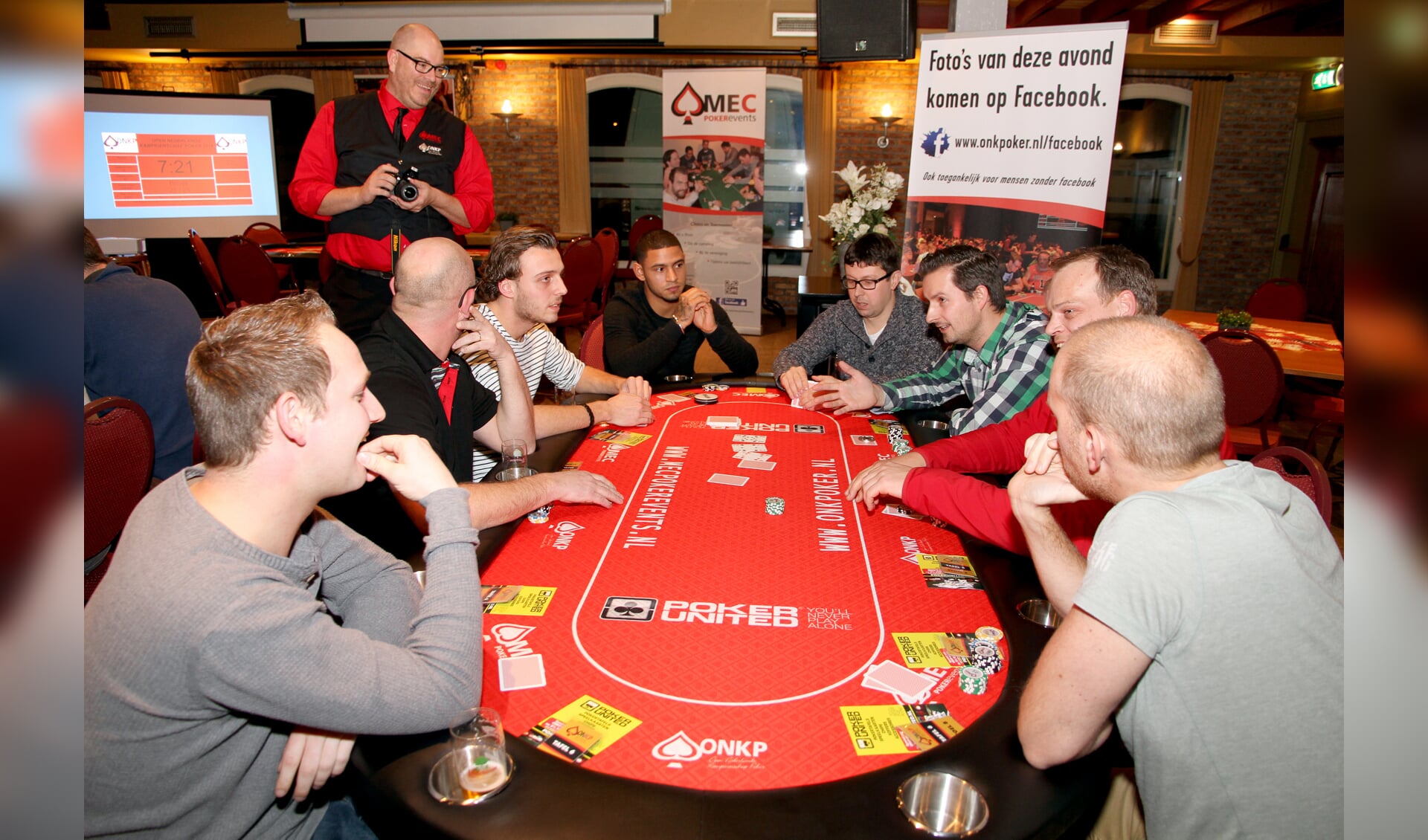 Ook wordt in De Witte Hoeve een voorronde van het NK Poker voor team gehouden. Foto: Rikus ten Brücke. 