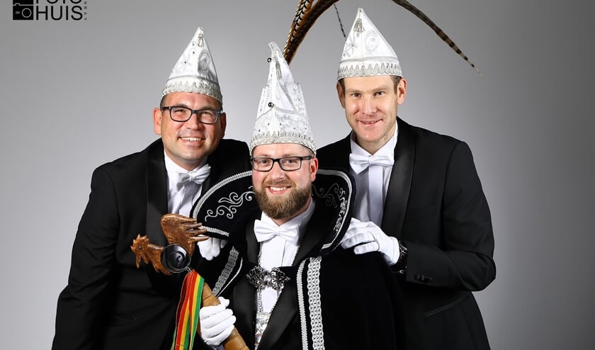 Het nieuwe prinselijk trio van De Piëlhaan. Foto: Fotohuis Venray. Foto: Fotohuis Venray.