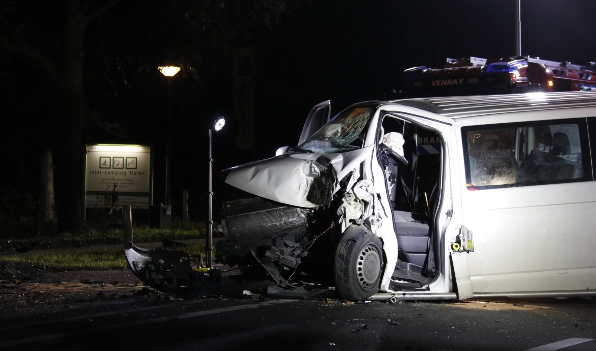 Gewonden bij ongeval met personenbusje bij Heide. 