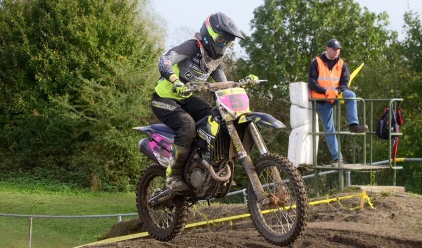 Britt Jans-Beken was oppermachtig in de damesklasse.