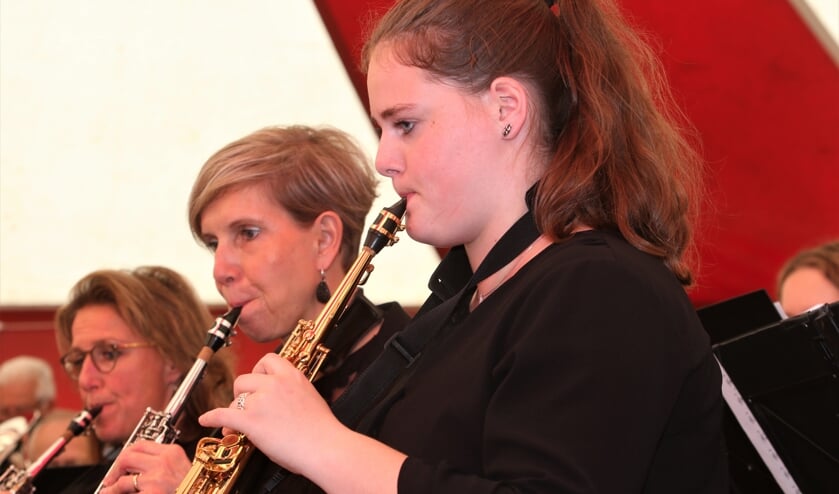 Fanfare en drumband van St. Oda verzorgden een bevrijdingsconcert.