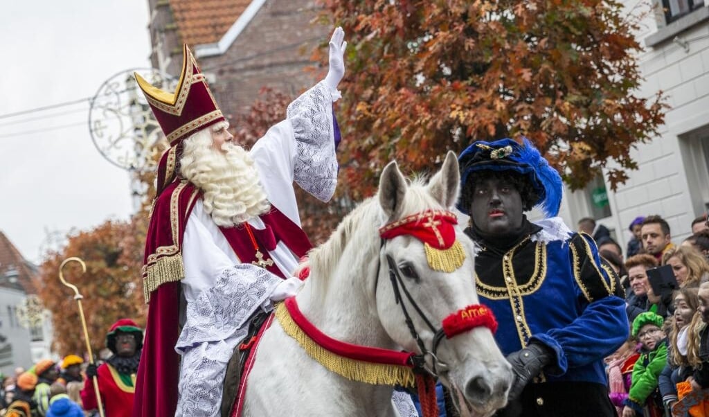 Sinterklaas kreeg zondagmiddag een warm onthaal in hartje Venray.