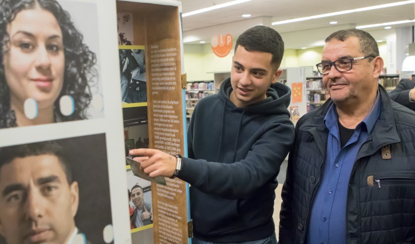 In de bibliotheek in Venray is een expositie te bekijken over 50 jaar Marokkaanse migratie.