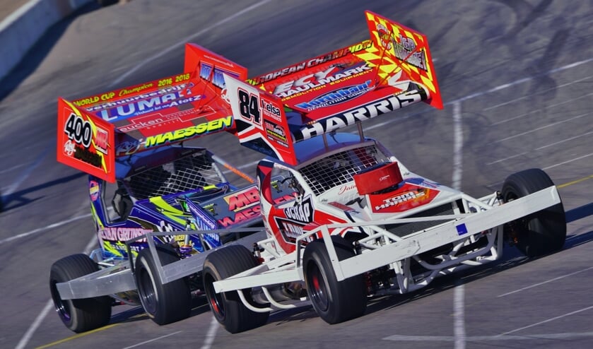 <p>Raceway Venray houdt op zondag 16 augustus vanwege corona voor een beperkt aantal bezoekers zijn clubrace. </p>