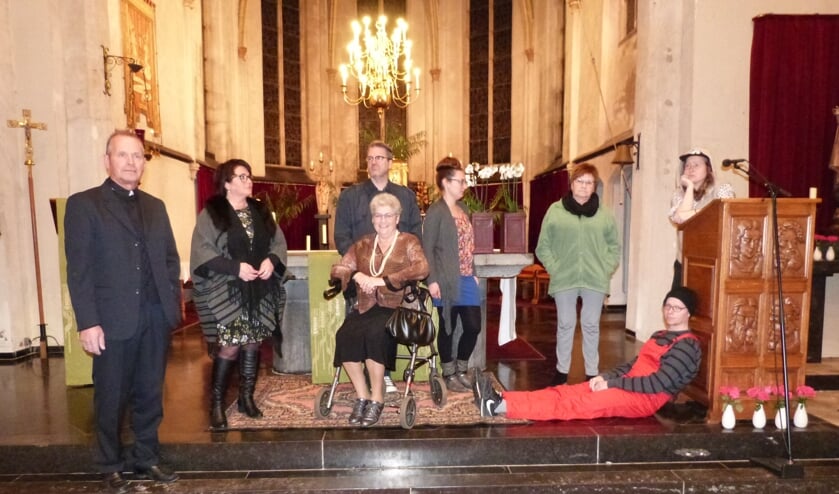 Toneelvereniging Oirato presenteert het toneelstuk Geestelijke rijkdom.