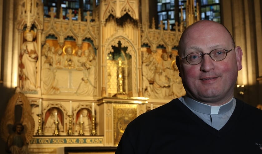 Ed Smeets wordt komende zondag in de Grote Kerk geïnstalleerd als nieuwe deken. Foto: archief Peel en Maas.