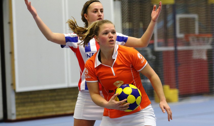 Oranje Wit hervatte de veldcompetitie met een overwinning in Bladel. Archieffoto Peel en Maas