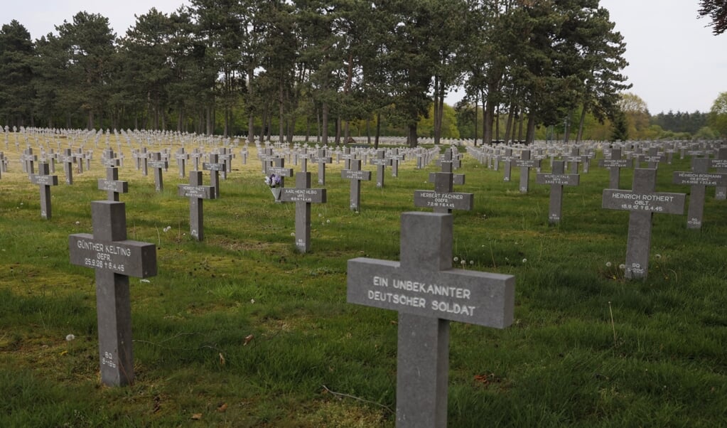De Duitse militaire begraafplaats in Ysselsteyn ligt aan de Liberation Route Europe.