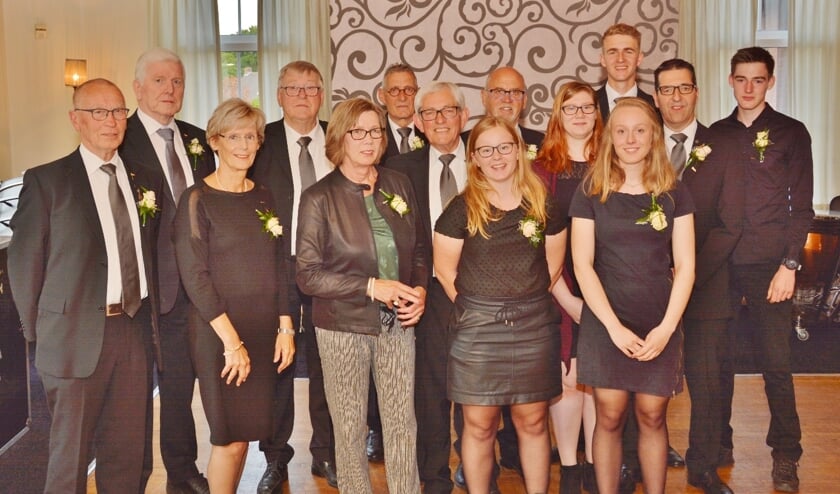 Jubilarissen St. Oda samen op de foto.