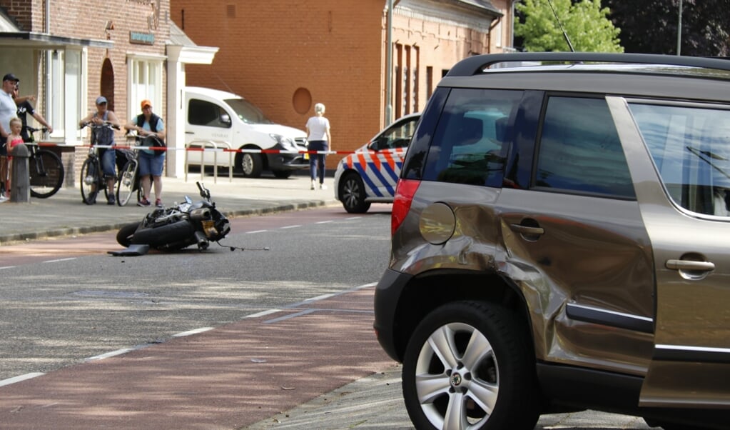 Motorrijder overleden in ziekenhuis na ongeval in Venray. 