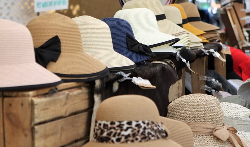 Weekmarkt gaat door, op vier verschillende pleinen.