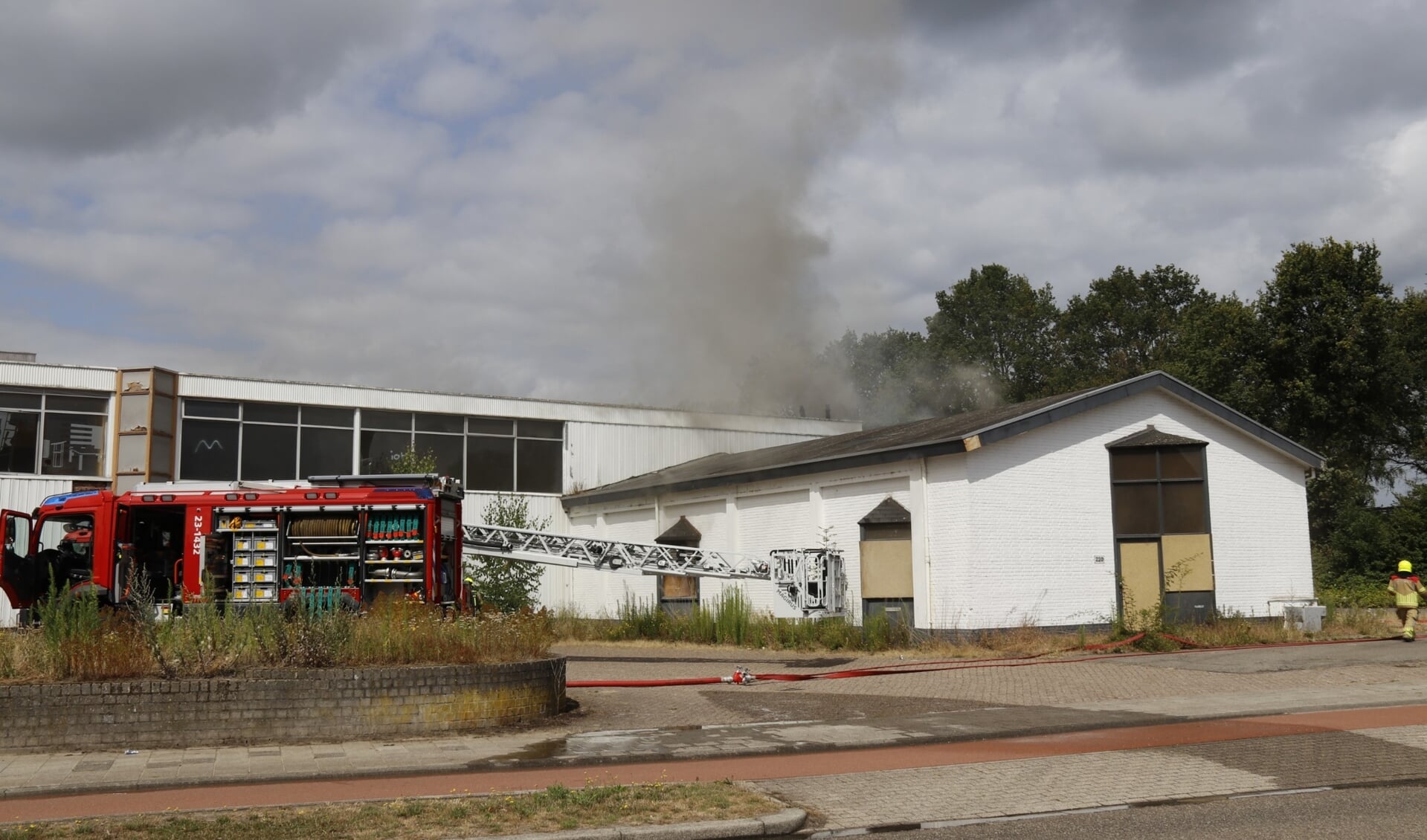 De brandweer was snel ter plaatse in Leunen.