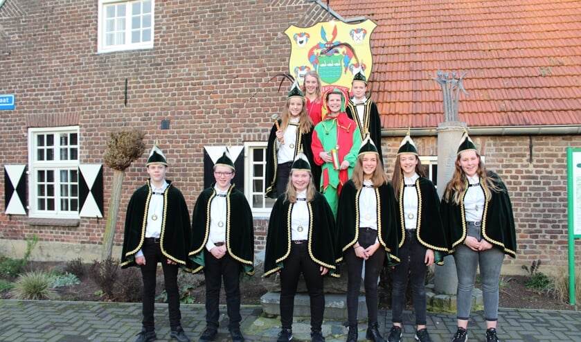 Het jeugdprinsengezelschap van De Keieschieters in Geijsteren.
