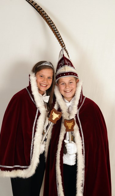 Jeugdprins Pepijn I en jeugdprinses Janne.