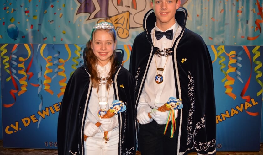 Jeugdprins Zeno I en jeugdprinses is Isis I.