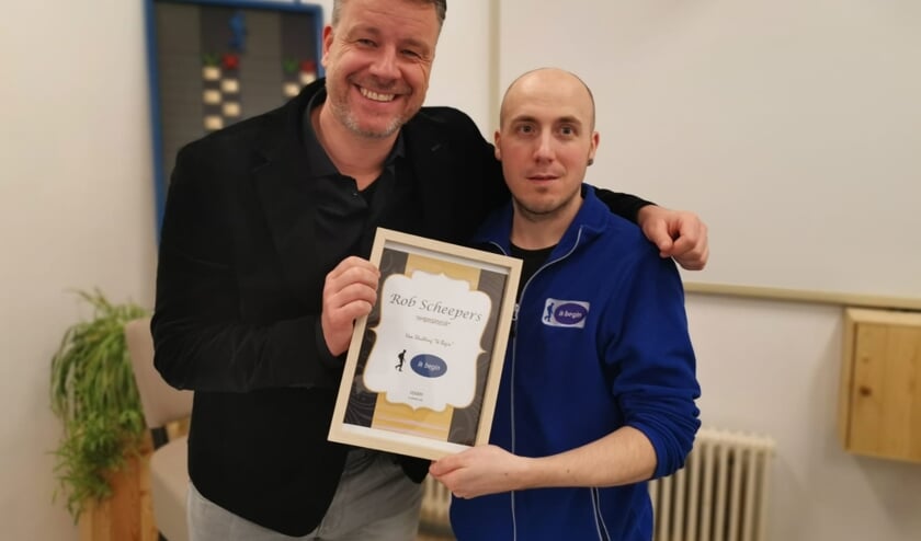 Rob Scheepers (links) en Remy Kreutz, voorzitter en initiatiefnemer van stichting Ik Begin.