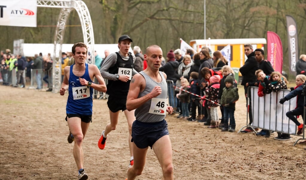 Jeroen Kramer pakte vanaf de eerste meters de koppositie en won met overmacht.