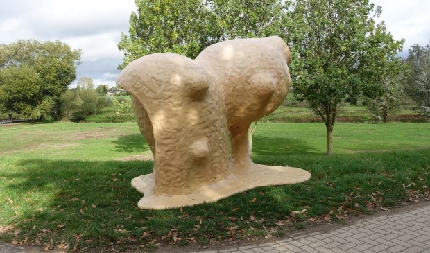 <p>Het kunstwerk 'Panta' op de Niersdijk in Gennep</p>