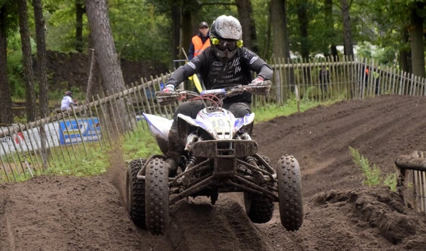 <p>Quadrijder Joe Maessen in actie. </p>