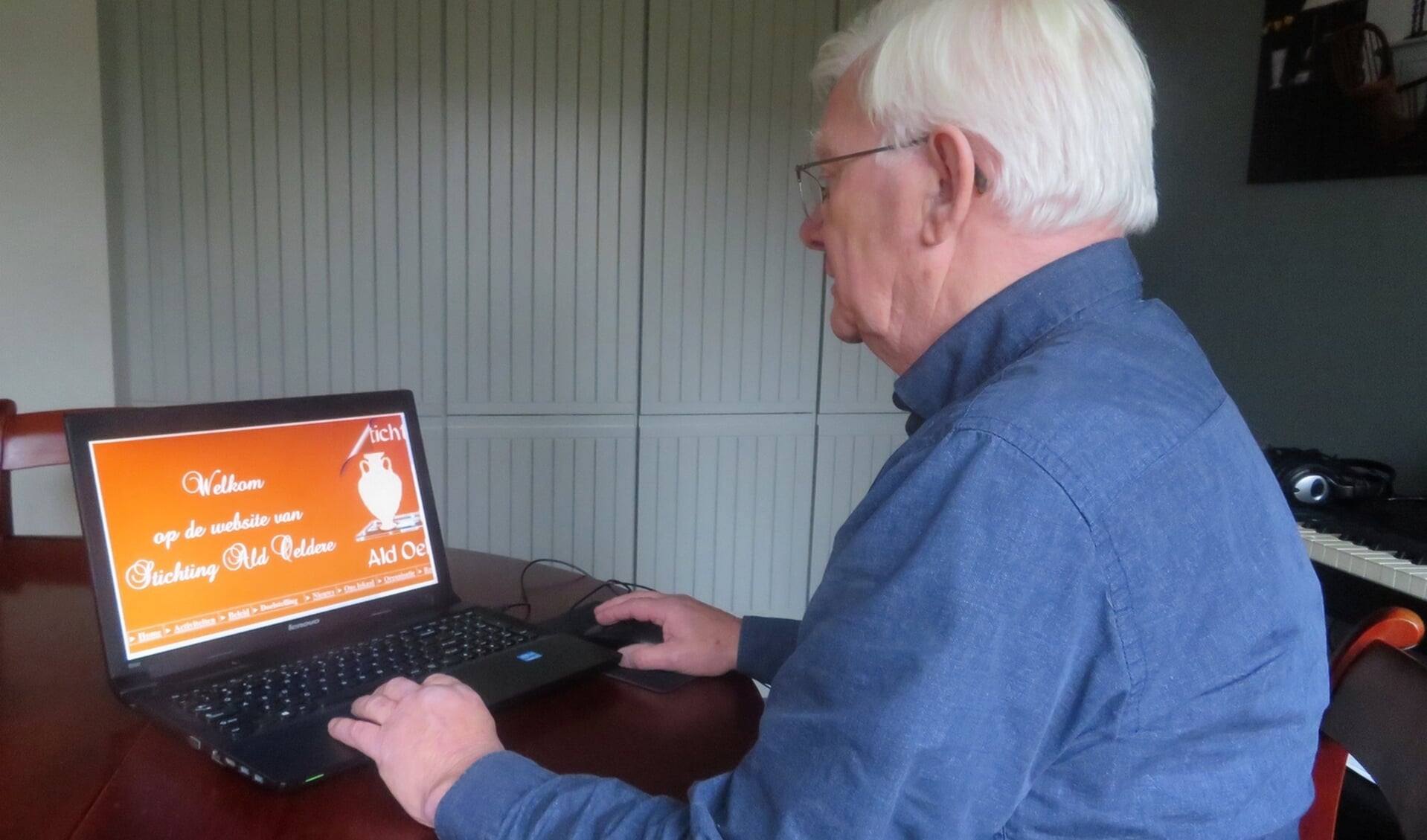 Voorzitter Hay Rongen heeft de website van Stichting Ald Oeldere online gezet. 