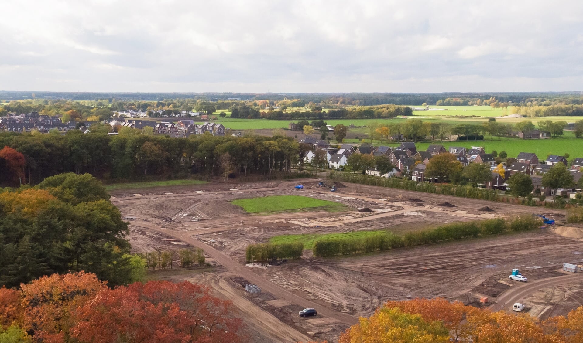 Momenteel wordt het terrein waarop de woningen worden gerealiseerd bouwrijp gemaakt. 