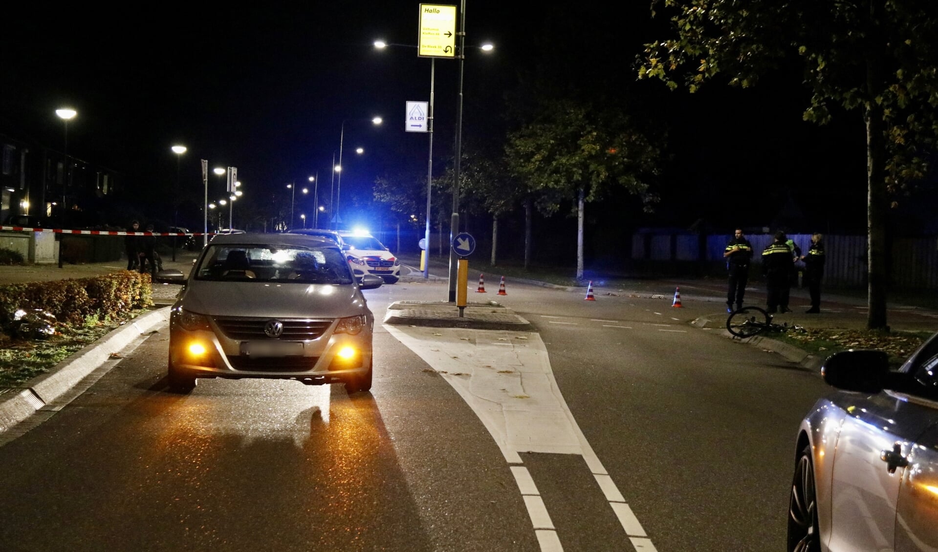Een 13-jarige fietser is zaterdagavond gewond geraakt bij een ongeluk op de Westsingel in Venray.