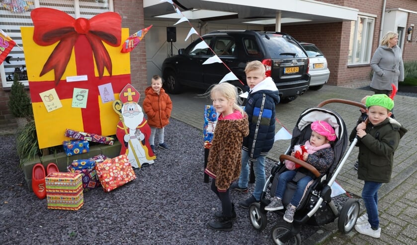 <p>Kinderen genoten afgelopen weekeinde van de sinterklaasspeurtocht in Leunen.</p>
