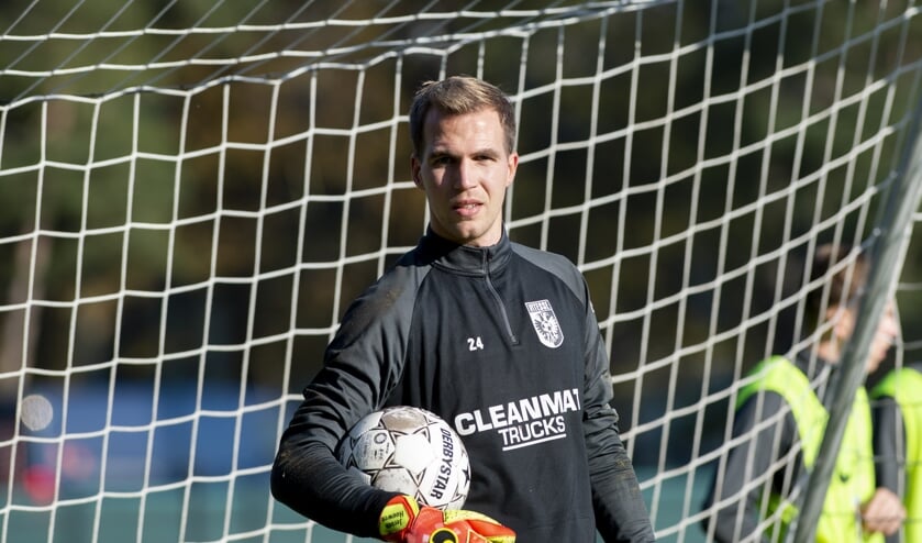 <p>Vitesse-doelman Jeroen Houwen op de training van 4 november.</p>