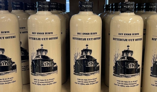 Het 'Bittertje uut Offere' weer verkrijgbaar bij Dorpswinkel Afferden