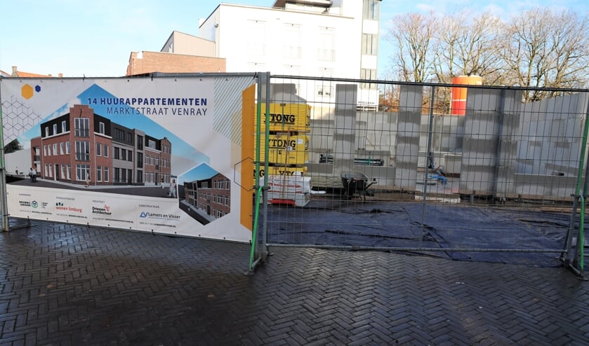<p>Aan de Marktstraat in het centrum van Venray worden 14 huurappartementen gerealiseerd.</p>